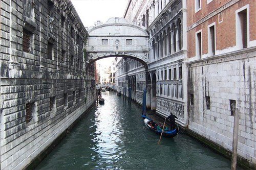  Самый прославленный мост в Венеции - Мост Вздохов